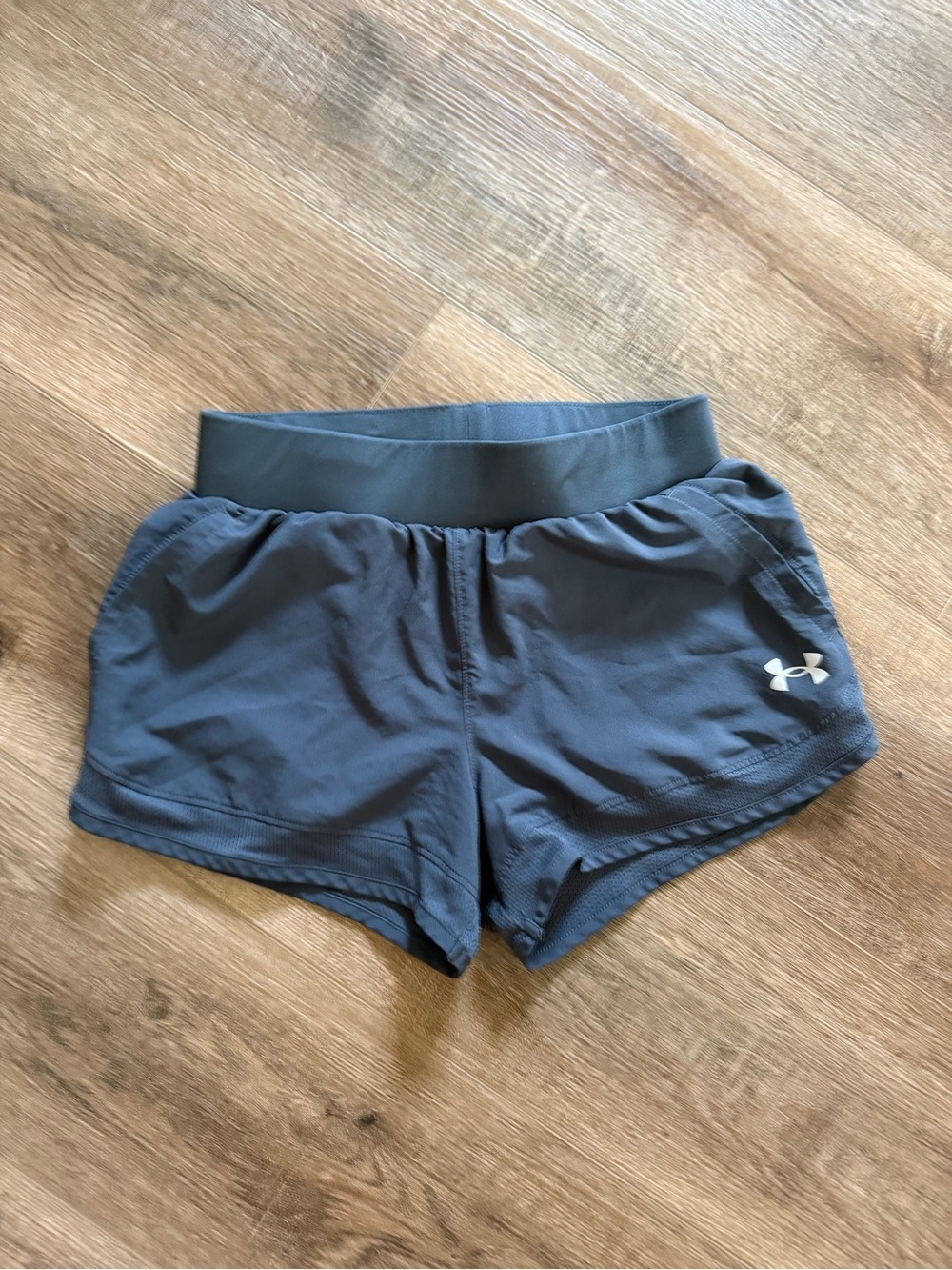 Under Armour Girls Dark Gray Athletic Running Shorts